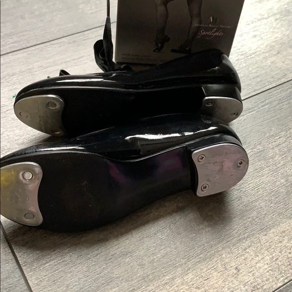 Tap shoes - Picture 3 of 3